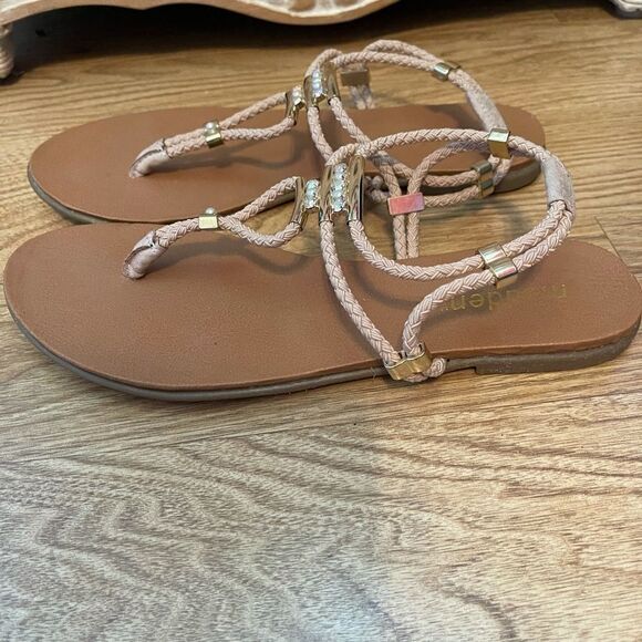Madden NYC pink and gold sandals sz 8.5 - Picture 2 of 7